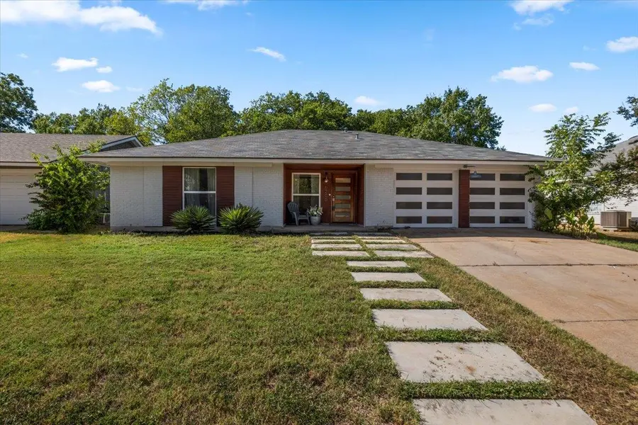 6200 Blarwood DR, Austin, TX 78745