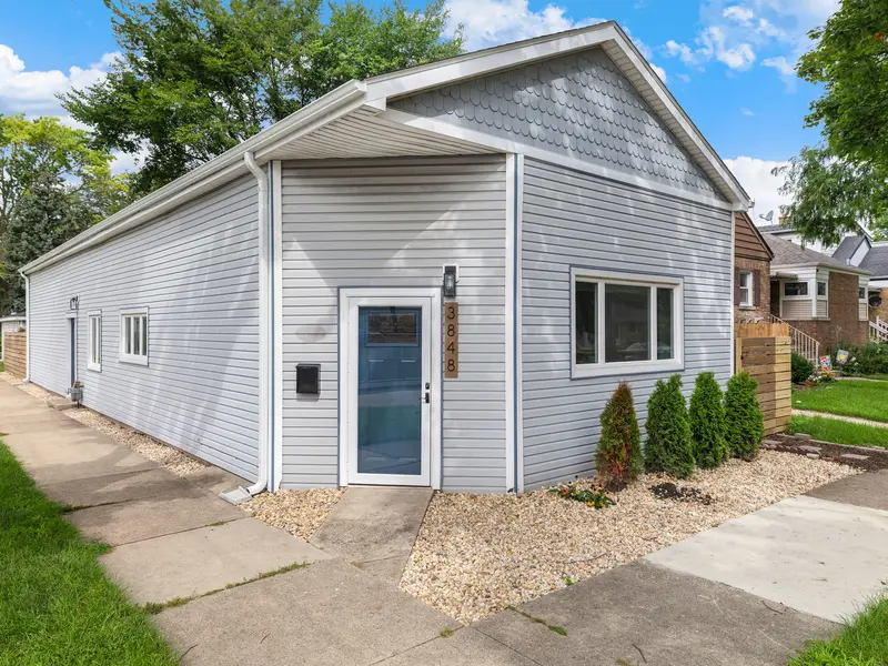 3848 Harrison AVE, Brookfield, IL 60513