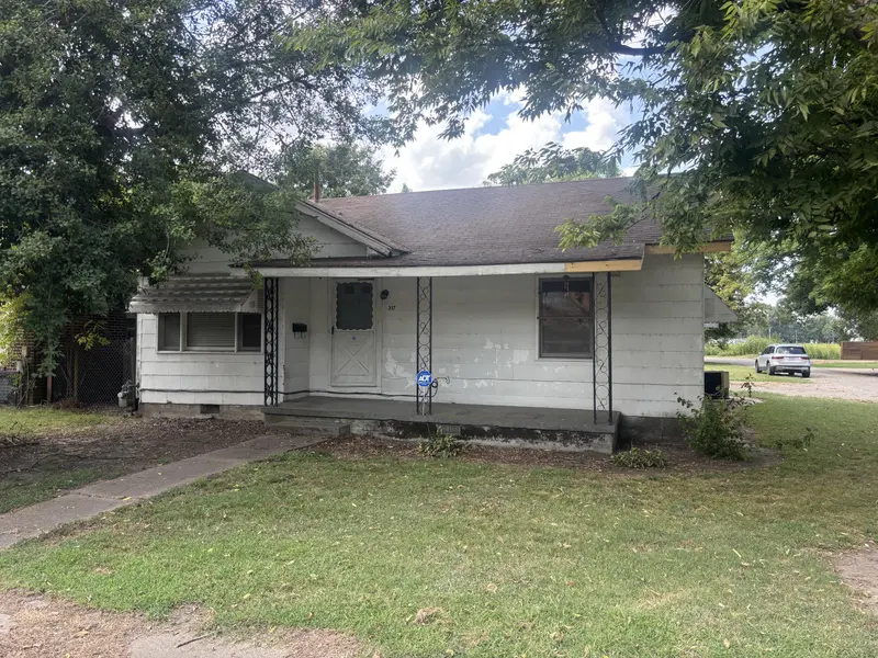 317 W Main ST, Steele, MO 63877