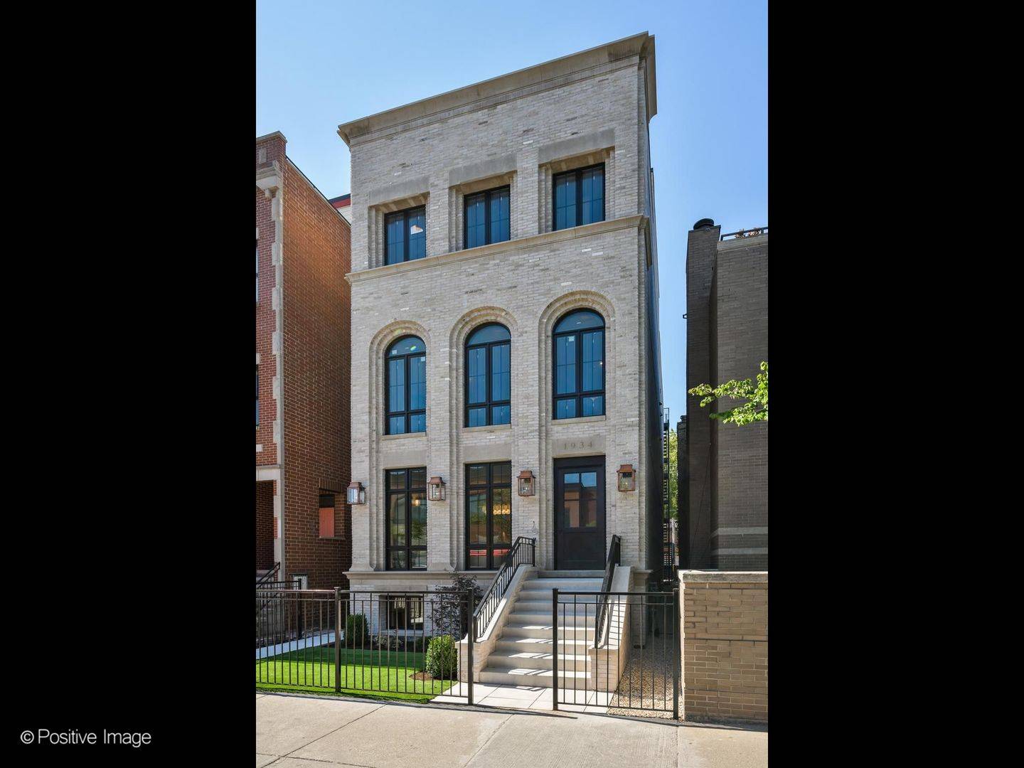 1934 N Halsted ST #1, Chicago, IL 60614