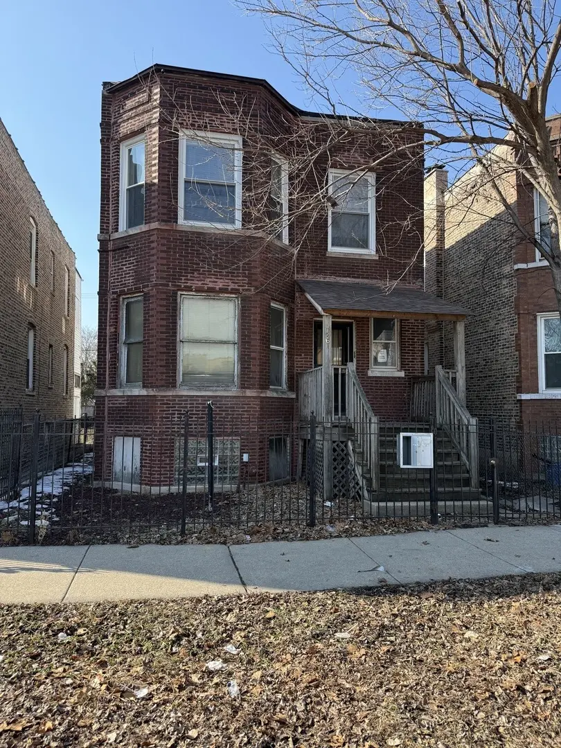 726 N Troy ST, Chicago, IL 60612