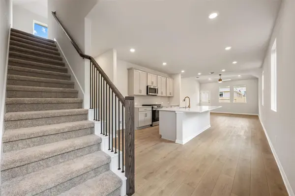 306 Possumhaw LN, San Marcos, TX 78666