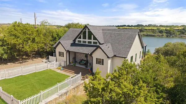 1289 Lakeshore DR, Spicewood, TX 78669