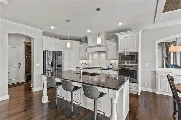 16804 Hauser ST, Overland Park, KS 66221