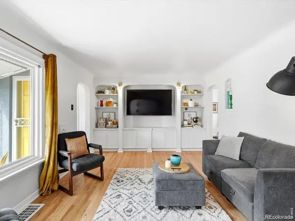 2924 Zenobia, Denver, CO 80212