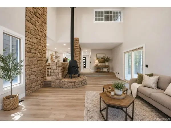 1581 W Briarwood, Littleton, CO 80120