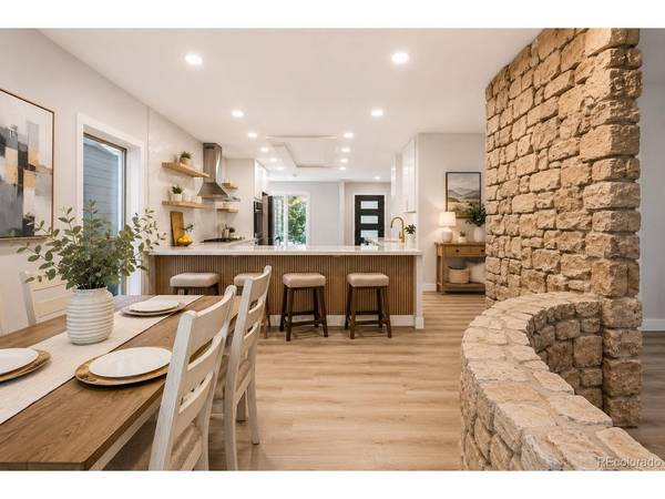 1581 W Briarwood, Littleton, CO 80120