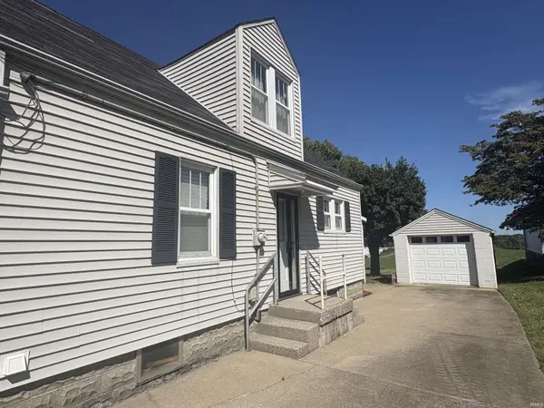 2606 Birk DR, Jasper, IN 47546