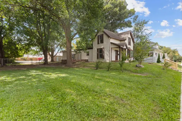 709 E MAIN ST, Greentown, IN 46936