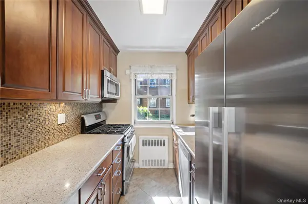 69-14 Bell BLVD #Lower, Bayside, NY 11364