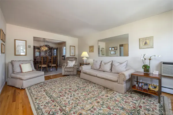 28 Hall AVE, Eastchester, NY 10709