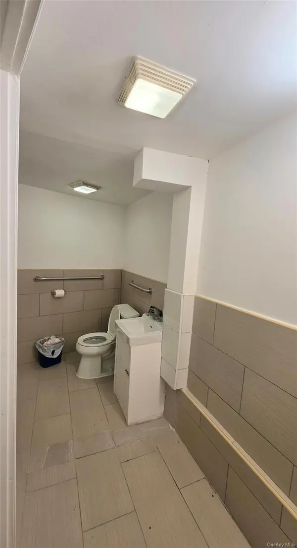 68-12 Fresh Meadow Lane, Fresh Meadows, NY 11365