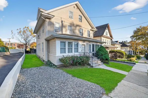 17 Mount Joy PL, New Rochelle, NY 10801