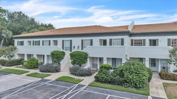 5209 WEDGEWOOD LN #17, Sarasota, FL 34235