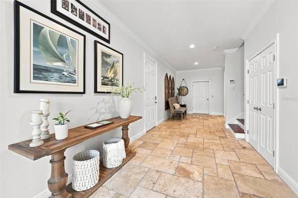 116 FOREST HILLS DR, Redington Shores, FL 33708