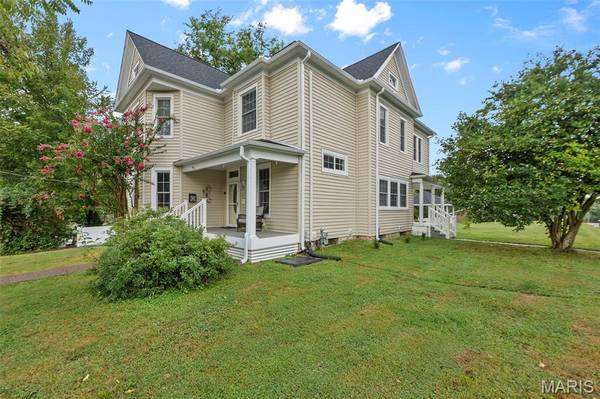 203 S Bellevue ST, Jackson, MO 63755