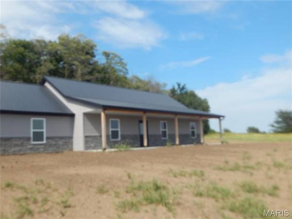 53830 Lula Ln, New London, MO 63459
