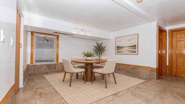 3524 N Lawndale AVE #1G, Chicago, IL 60618