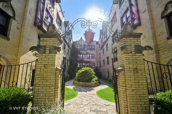 5653 N Spaulding AVE #3E, Chicago, IL 60659