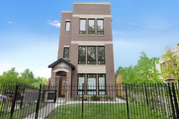 4217 S Indiana AVE #2, Chicago, IL 60653