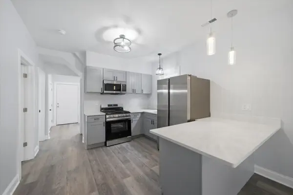 4239 N Albany AVE, Chicago, IL 60618