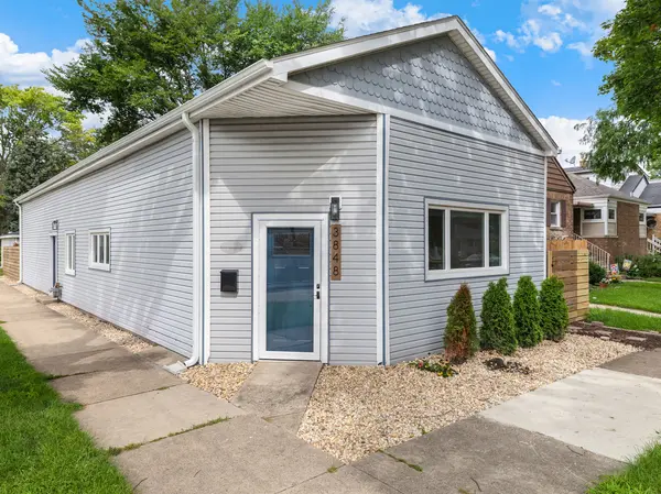 3848 Harrison AVE, Brookfield, IL 60513