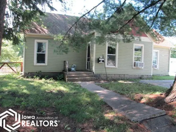 217 S 12th Street, Chariton, IA 50049