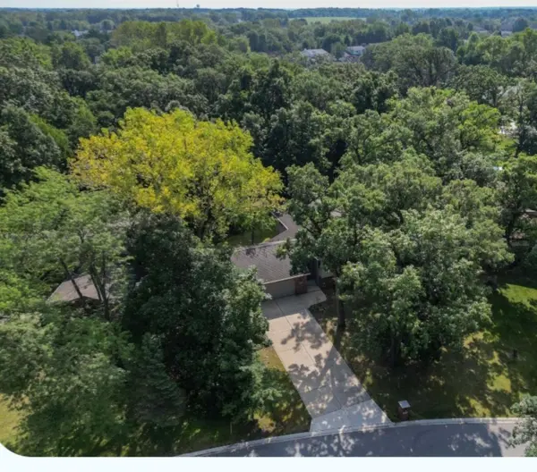 8647 Magnolia ST, St. John, IN 46373