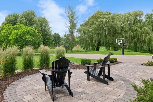 2260 Fieldstone PL, Maple Plain, MN 55359