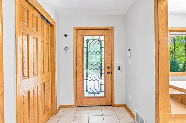 111 Teresa DR, West Saint Paul, MN 55118