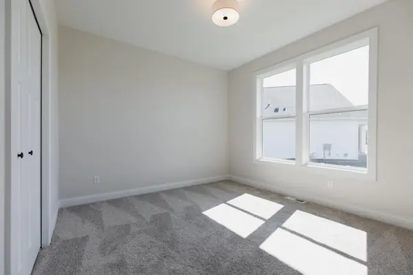 4817 127th CIR NE, Blaine, MN 55449