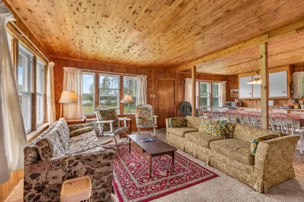 W11646 W 18TH RD, Pound, WI 54161