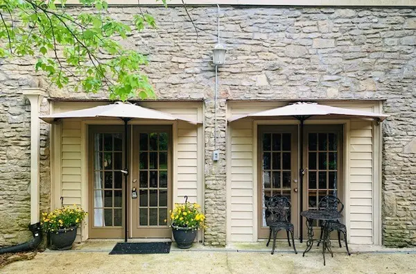 1411 E Riverwood Dr #Garden, Nashville, TN 37216