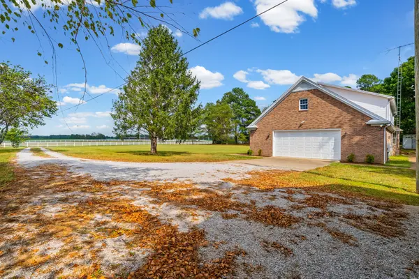 4655 Cadiz Rd, Hopkinsville, KY 42240