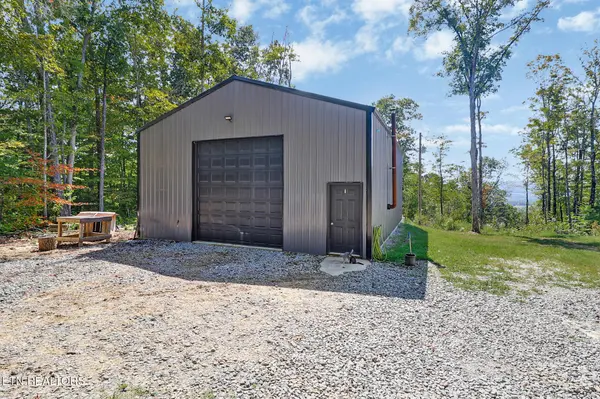 715 Crab Mountain Rd, Jamestown, TN 38556