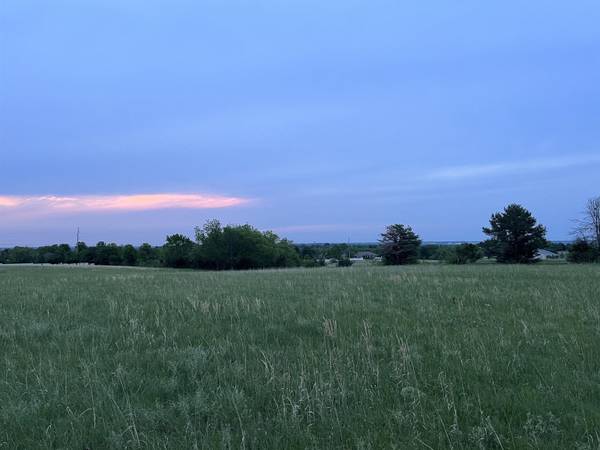 1407 W 33rd, Winfield, KS 67156
