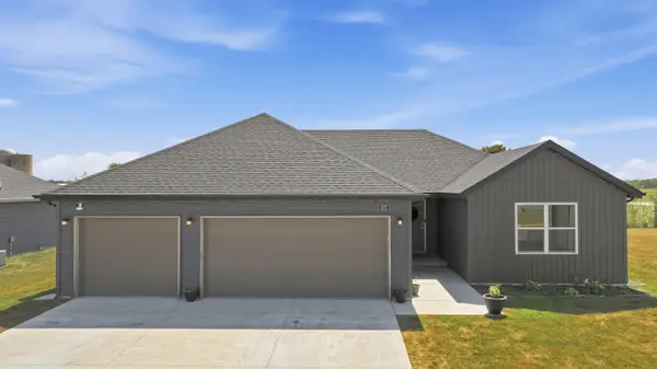 472 W Ledgestone DR, Rogersville, MO 65742