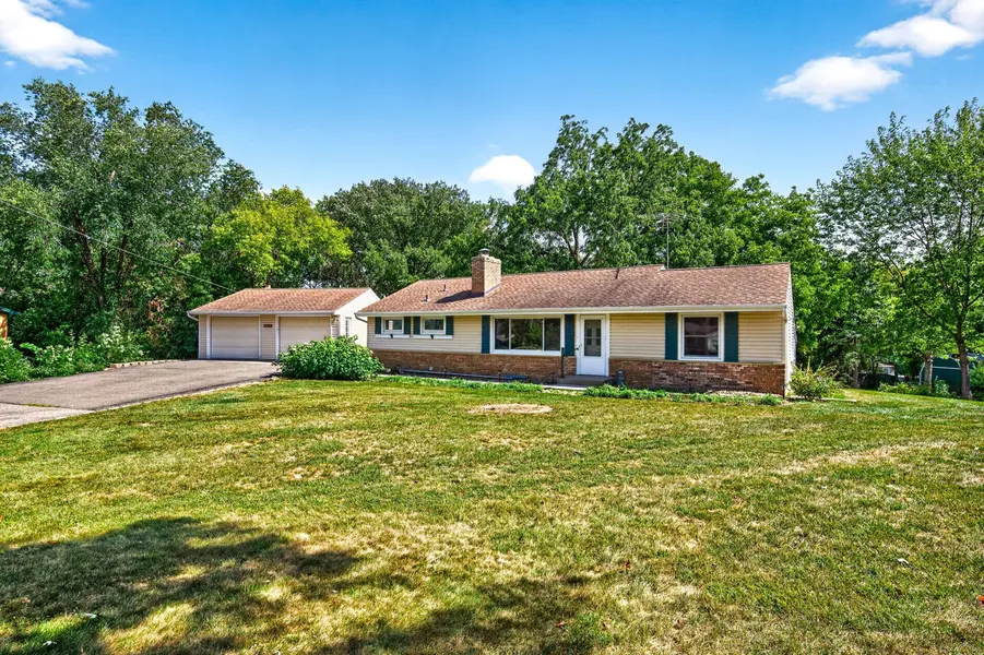 6015 Aspen RD, Mound, MN 55364