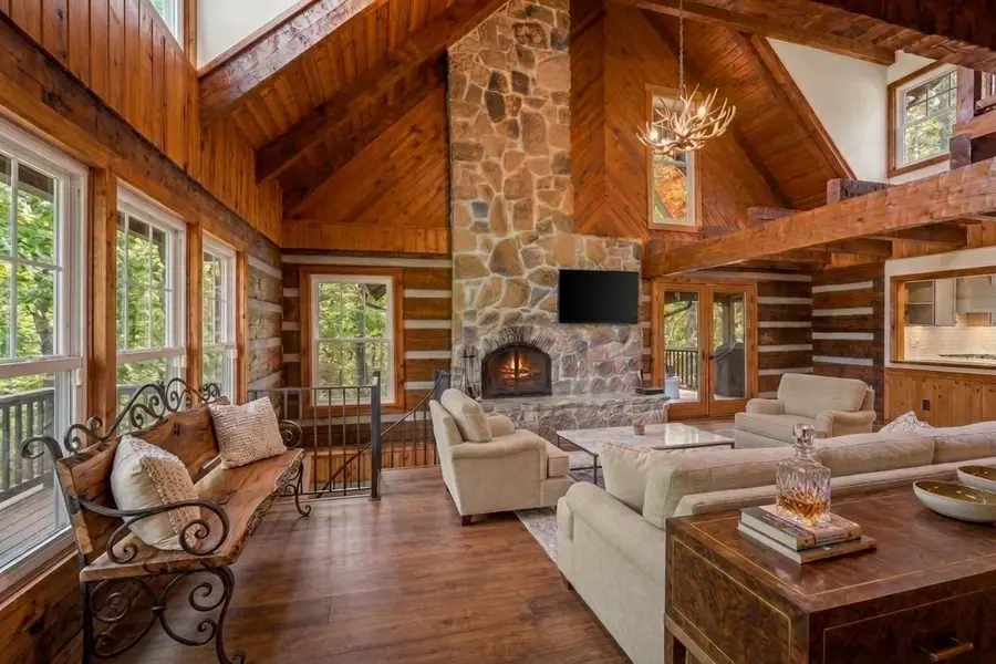 2318 Little Bend Road, Signal Mountain, TN 37377