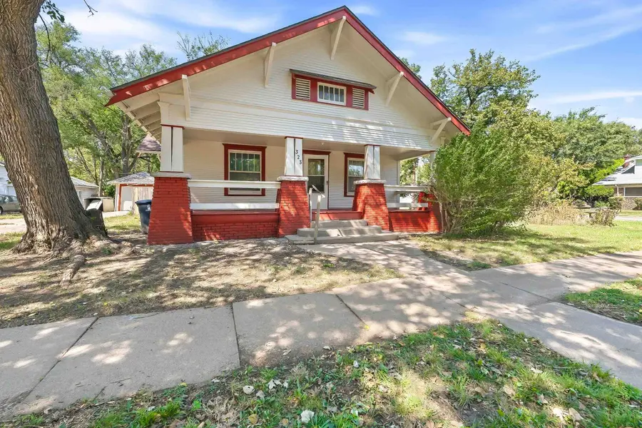 323 N Summit St, El Dorado, KS 67042