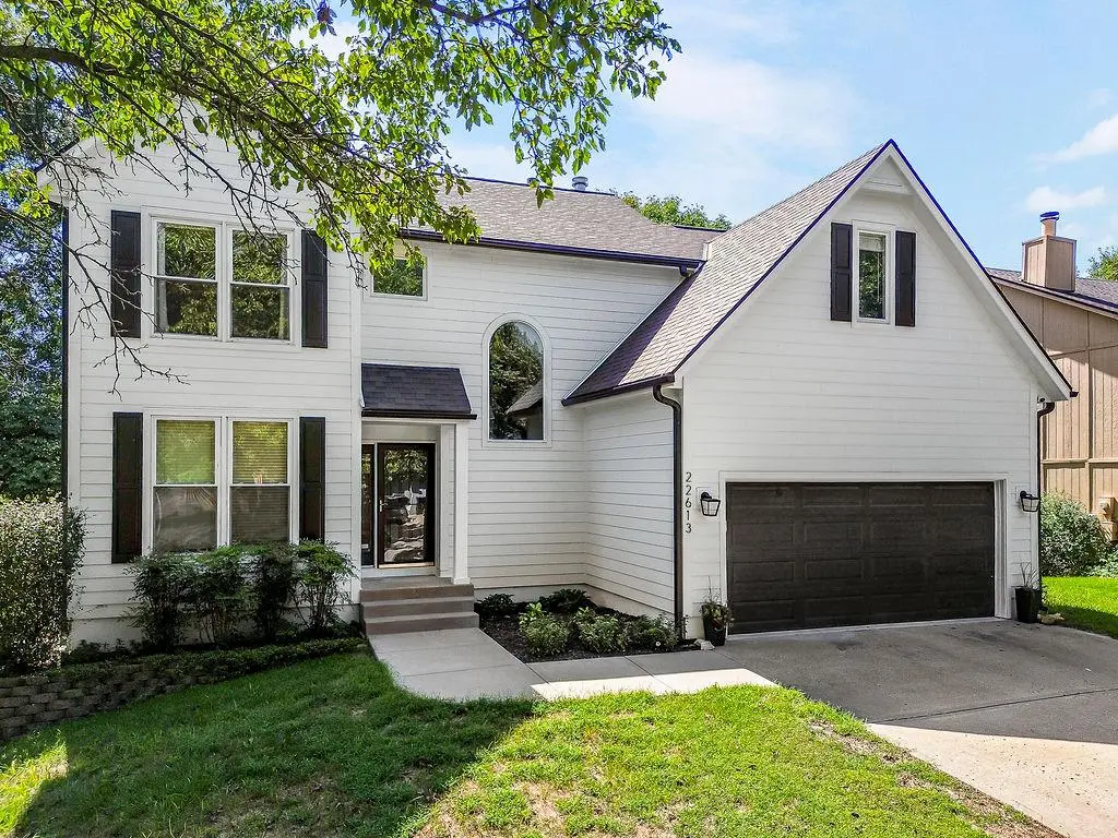 22613 W 49TH TER, Shawnee, KS 66226