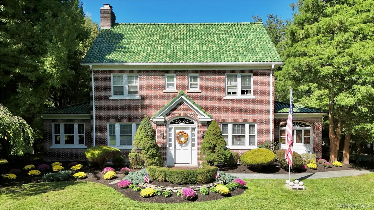 20 Demarest AVE, West Nyack, NY 10994
