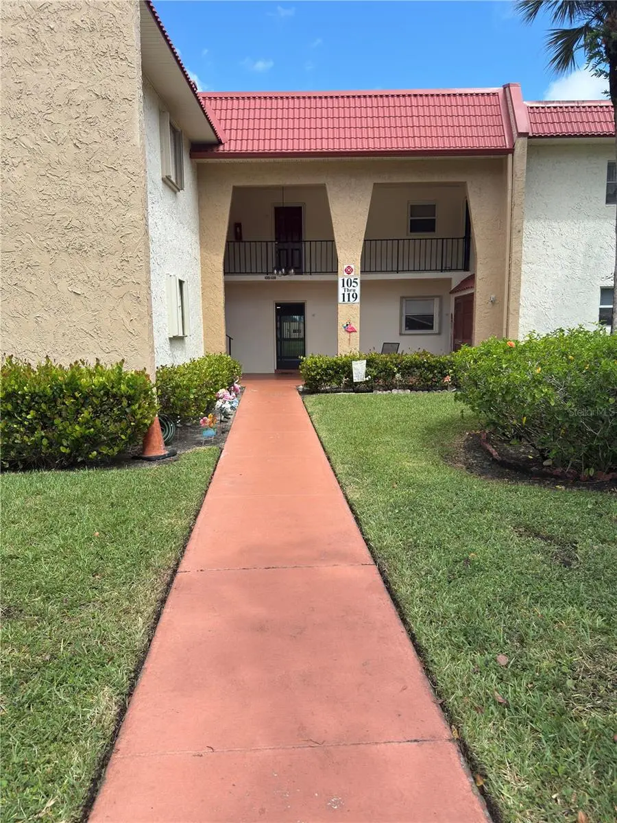 107 LAKE EVELYN DR #107, West Palm Beach, FL 33411