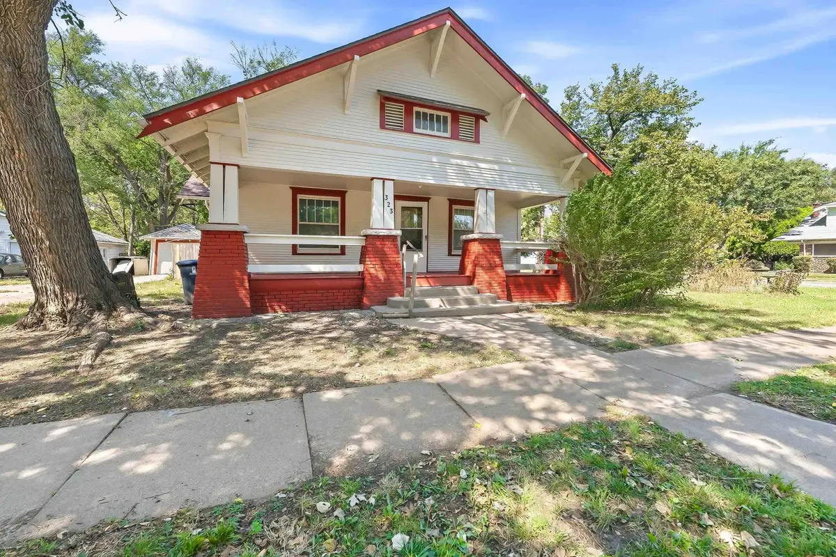 323 N Summit St, El Dorado, KS 67042