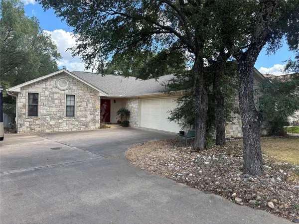 203 Fox Crossing, Burnet, TX 78611