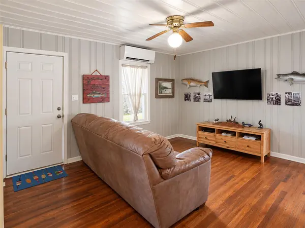 1322 Omohundro ST, Rockport, TX 78382