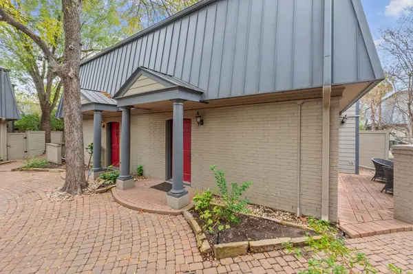 2500 Steck Ave #22, Austin, TX 78757