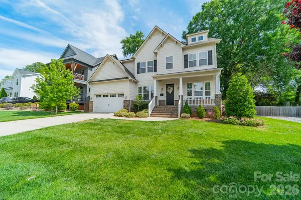 515 Greystone RD, Charlotte, NC 28209