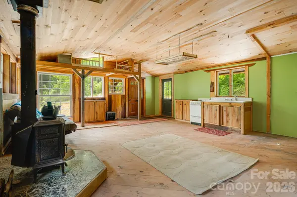 224 Allen DR, Marshall, NC 28753