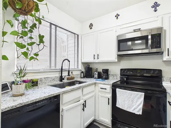 56 S Nome, Aurora, CO 80012